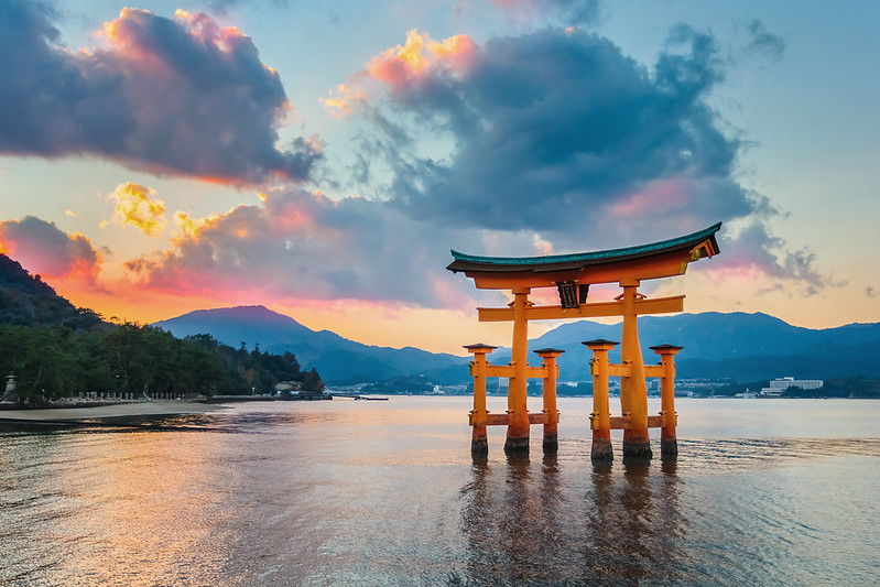 Floating torii of Itsukushima Shrine